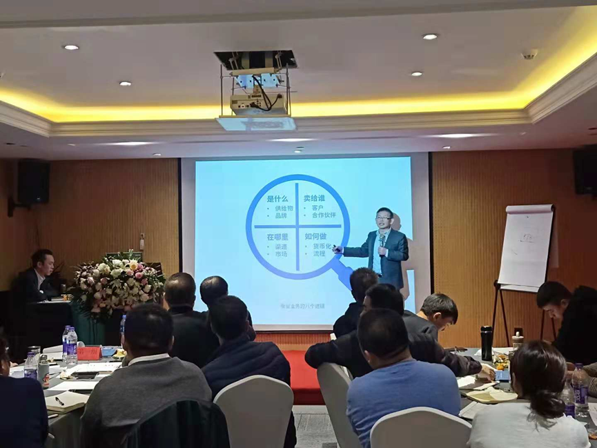 5dad5a0d8f6b3.png 14.png