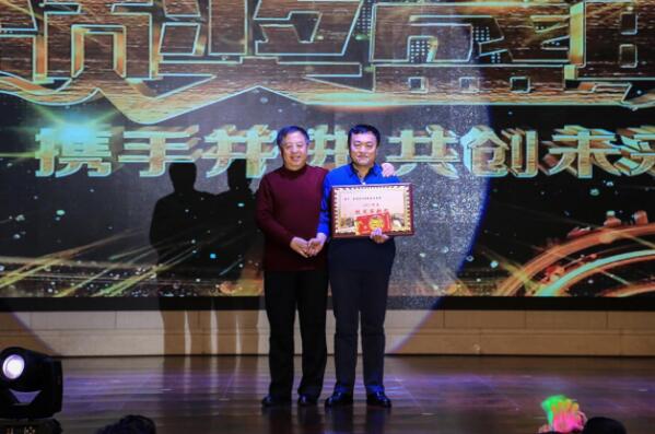 5dbdcffba4ee6.jpg 7.jpg